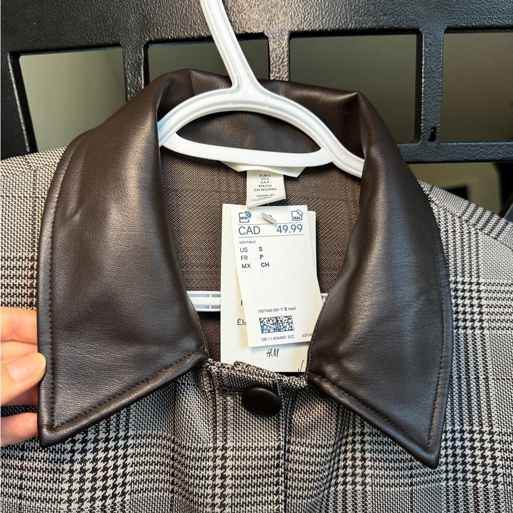 Plaid Women's Jacket with Leather Collar - Picture 6 of 6